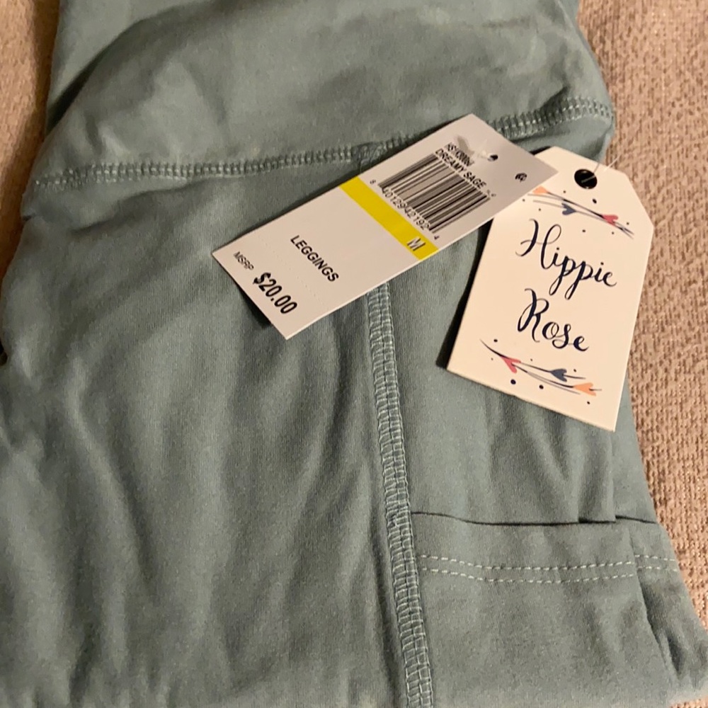 Leggings with pockets